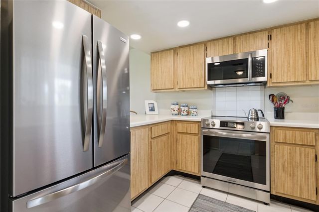 1068 LOTUS PARKWAY 834, Altamonte Springs, FL 32714