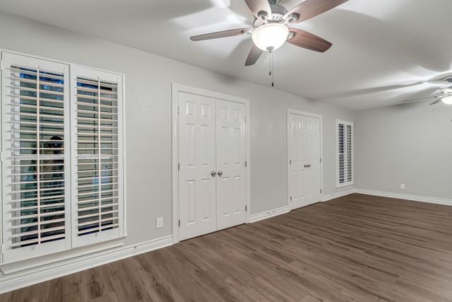 4702 Spring Lane, Baytown, TX 77521