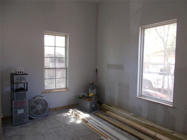 270 County Road 3409, Cleveland, TX 77327