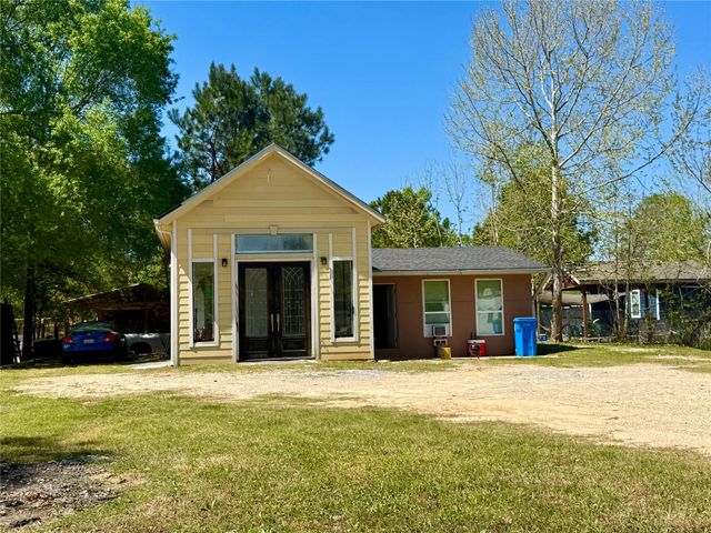 270 County Road 3409, Cleveland, TX 77327