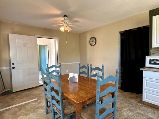 270 County Road 3409, Cleveland, TX 77327