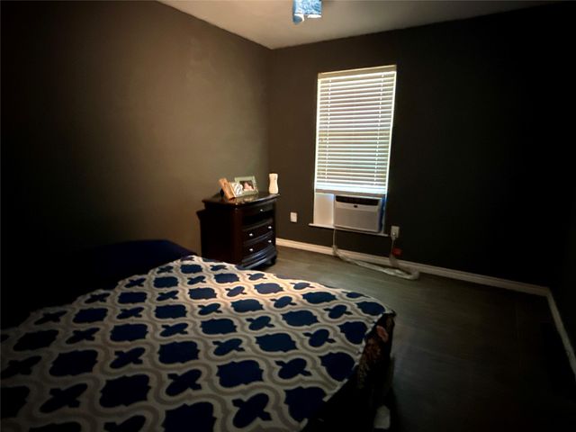 270 County Road 3409, Cleveland, TX 77327