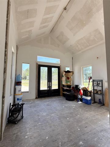 270 County Road 3409, Cleveland, TX 77327