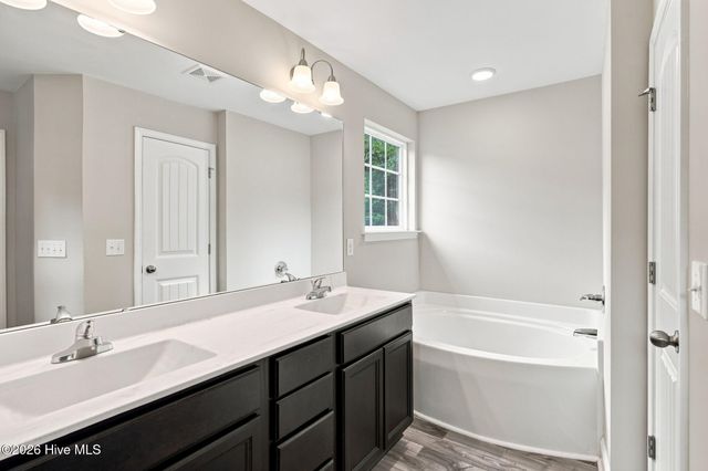 4525 Combs Forest Court, Leland, NC 28451