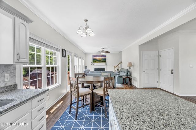 4512 Everwood Oak Lane, Knoxville, TN 37918