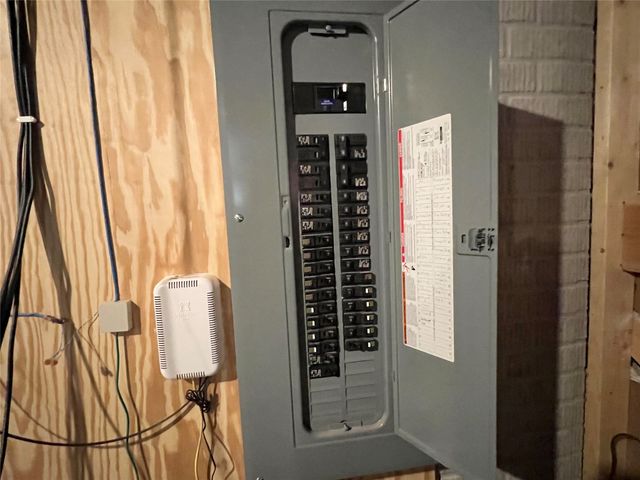 1005 W 8th Street N, Newton, IA 50208