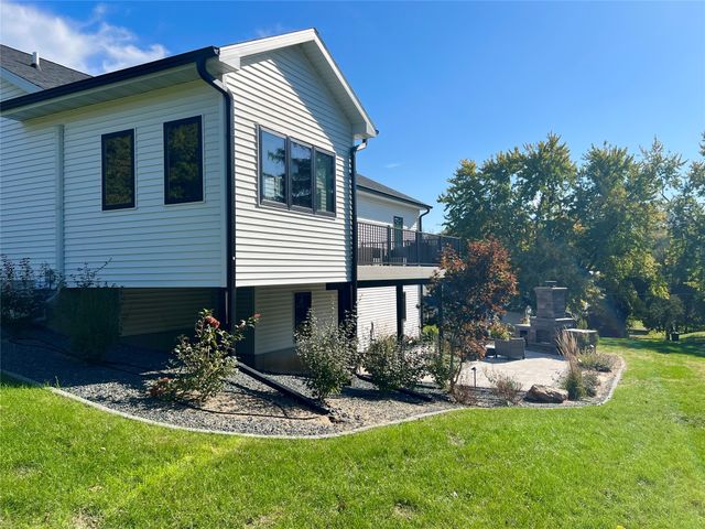 1005 W 8th Street N, Newton, IA 50208