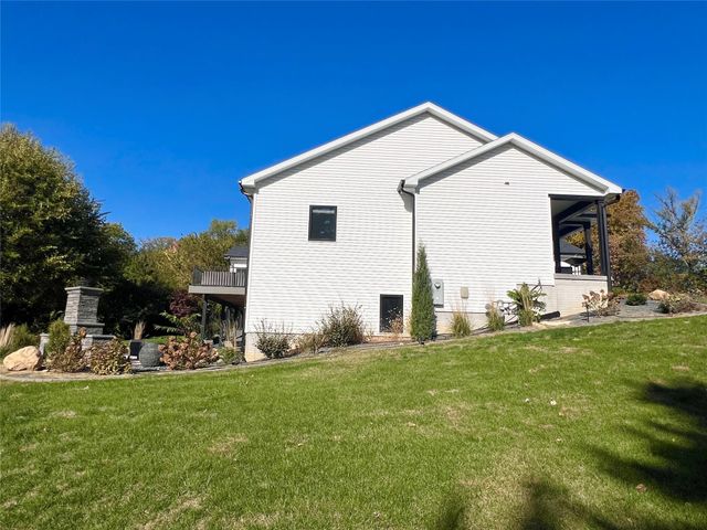 1005 W 8th Street N, Newton, IA 50208