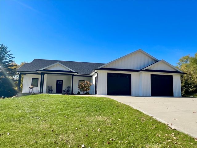 1005 W 8th Street N, Newton, IA 50208