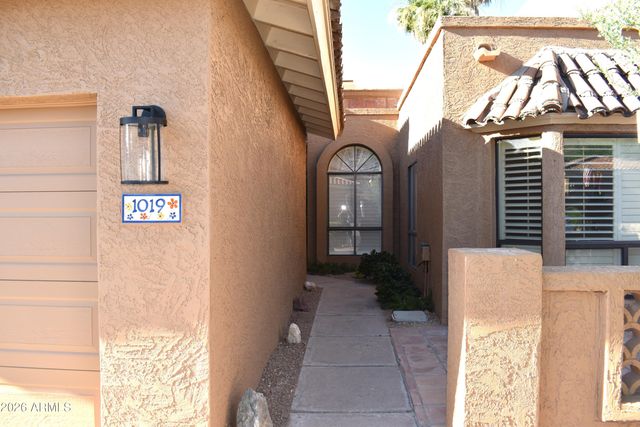 1019 E DESERT COVE Avenue, Phoenix, AZ 85020