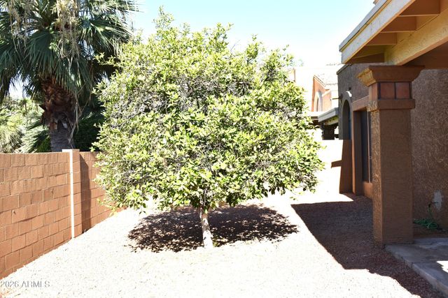 1019 E DESERT COVE Avenue, Phoenix, AZ 85020