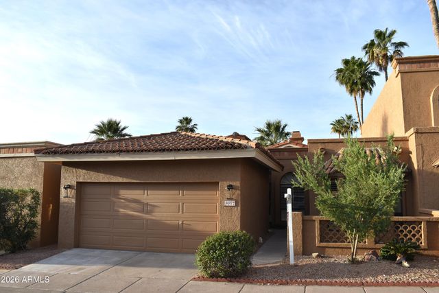 1019 E DESERT COVE Avenue, Phoenix, AZ 85020