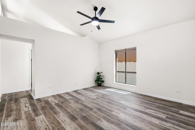 1019 E DESERT COVE Avenue, Phoenix, AZ 85020
