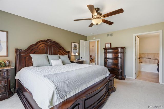 6140 Warwick Drive 6, Commerce Twp, MI 48382