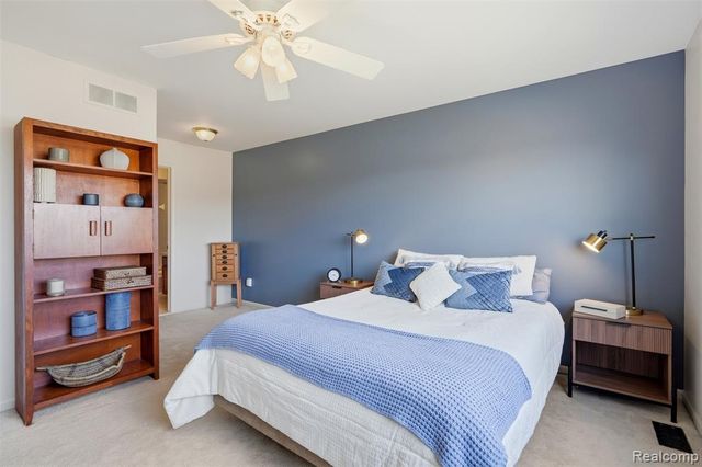 6140 Warwick Drive 6, Commerce Twp, MI 48382