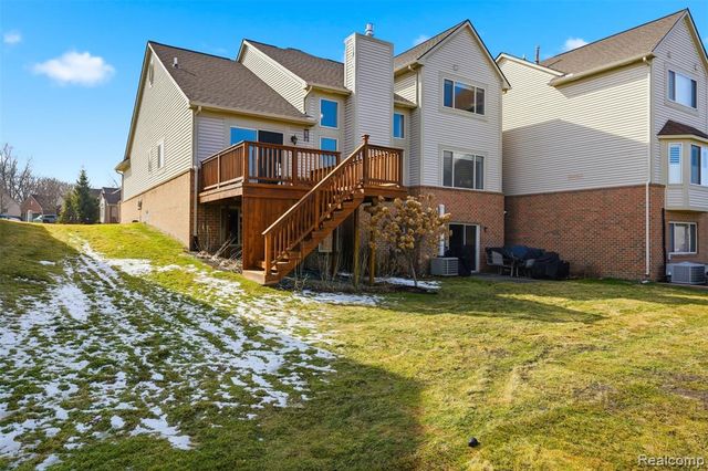 6140 Warwick Drive 6, Commerce Twp, MI 48382