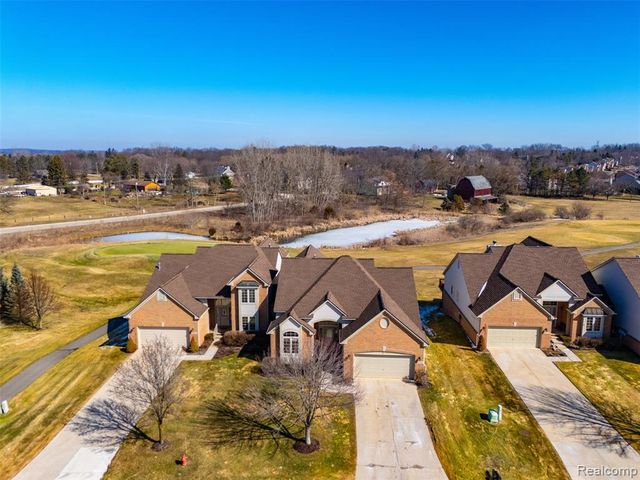 6140 Warwick Drive 6, Commerce Twp, MI 48382