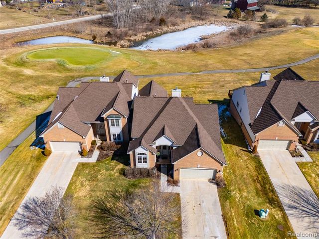 6140 Warwick Drive 6, Commerce Twp, MI 48382