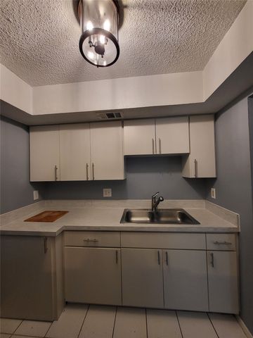 305 Trinidad Drive, Grand Prairie, TX 75052
