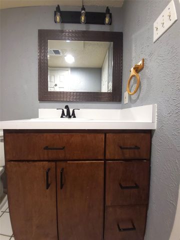 305 Trinidad Drive, Grand Prairie, TX 75052