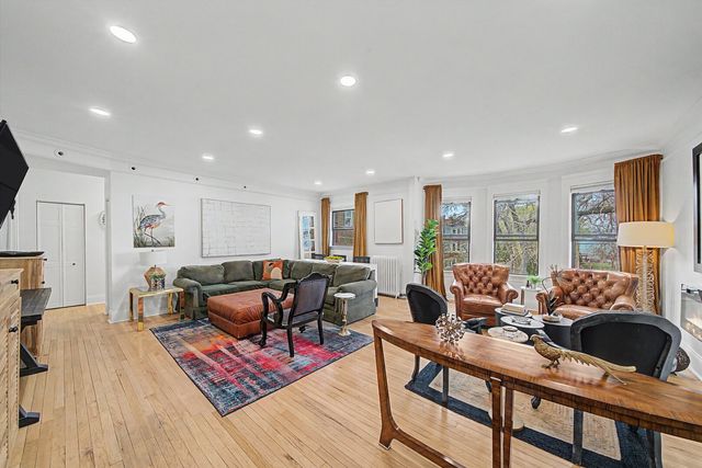 1200 W Sherwin Avenue 2K, Chicago, IL 60626