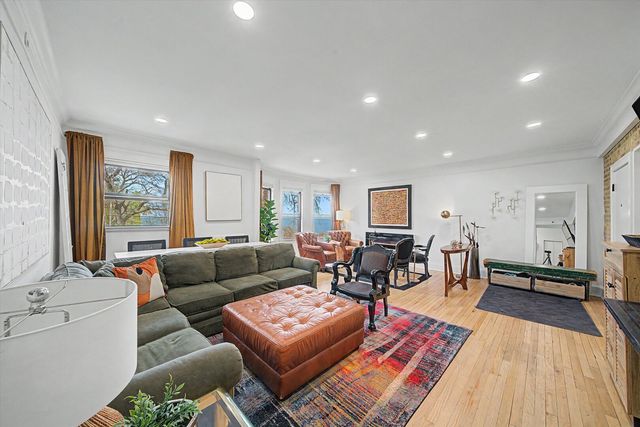 1200 W Sherwin Avenue 2K, Chicago, IL 60626
