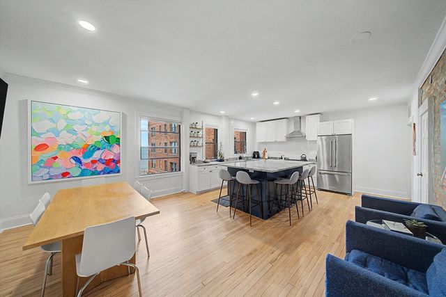 1200 W Sherwin Avenue 2K, Chicago, IL 60626