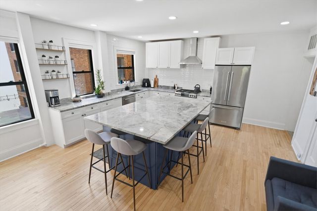 1200 W Sherwin Avenue 2K, Chicago, IL 60626