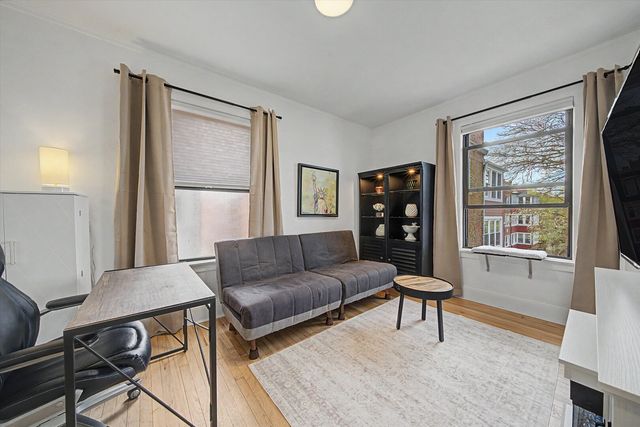 1200 W Sherwin Avenue 2K, Chicago, IL 60626