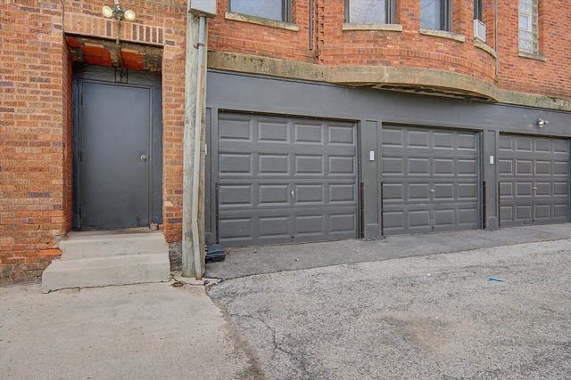 1200 W Sherwin Avenue 2K, Chicago, IL 60626