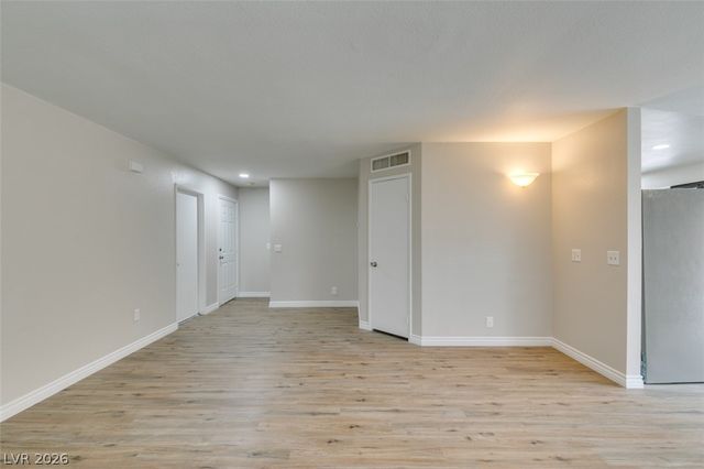 905 Scarlet Ridge Drive, Las Vegas, NV 89128