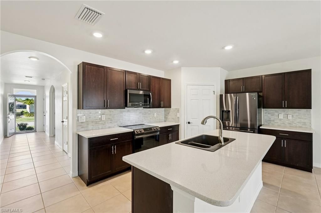 2188 Pigeon Plum WAY, NORTH FORT MYERS, FL 33917 — photo 3