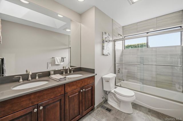 99 Skyview Lane, New Rochelle, NY 10804