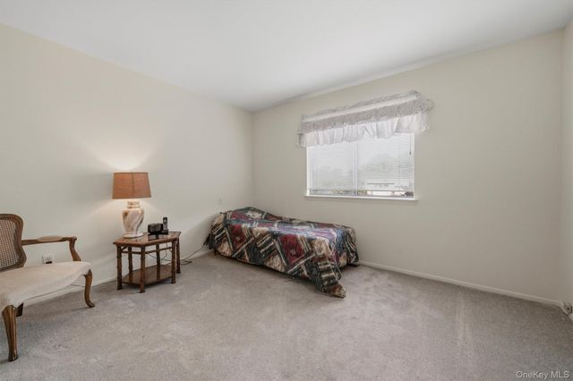 99 Skyview Lane, New Rochelle, NY 10804