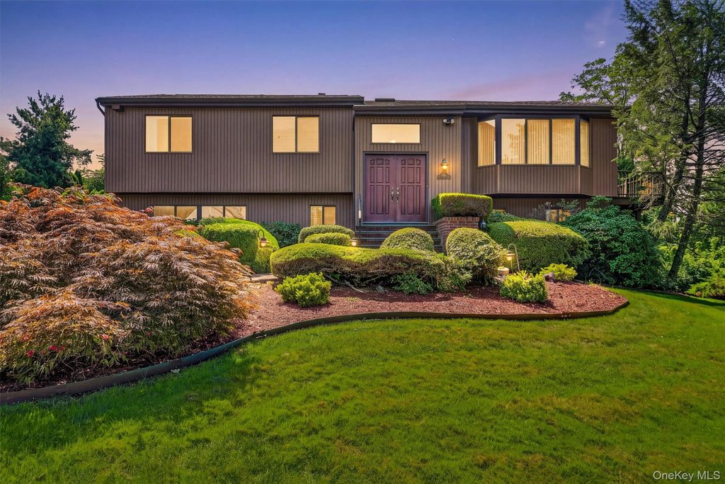 99 Skyview Lane, New Rochelle, NY 10804 — exterior