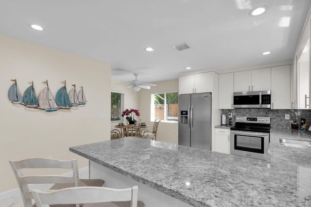 80 Le Grand Drive, Key Largo, FL 33037