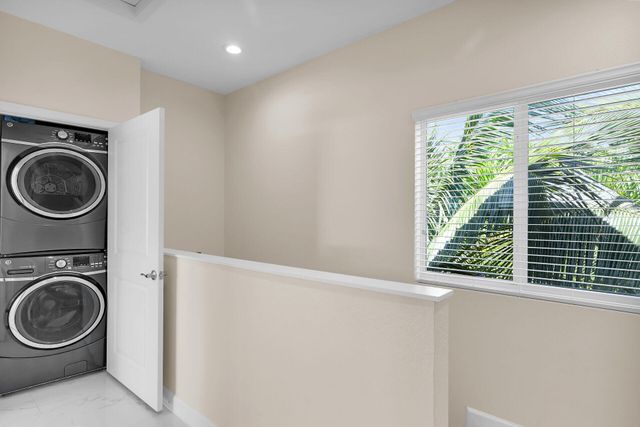 80 Le Grand Drive, Key Largo, FL 33037