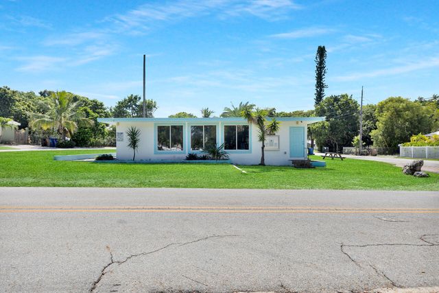 80 Le Grand Drive, Key Largo, FL 33037