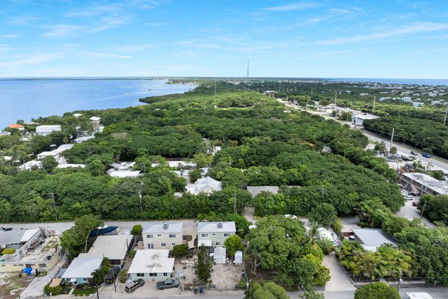 80 Le Grand Drive, Key Largo, FL 33037
