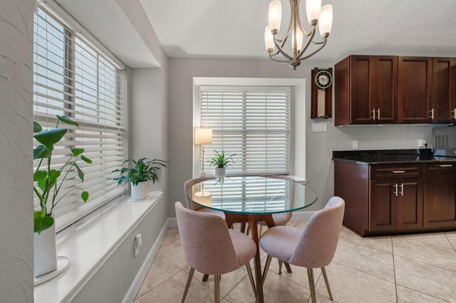 911 Sugardale Court, Sugar Land, TX 77498