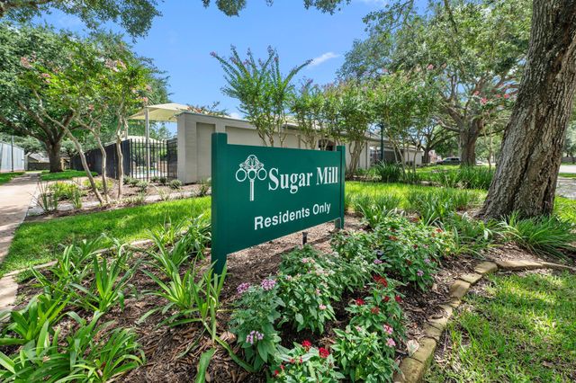 911 Sugardale Court, Sugar Land, TX 77498