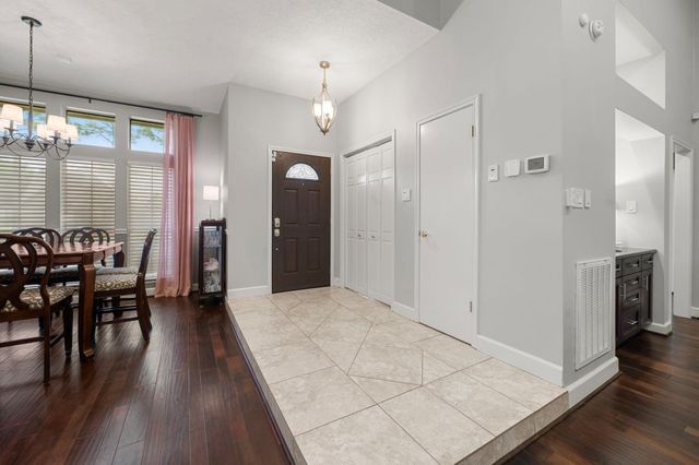 911 Sugardale Court, Sugar Land, TX 77498