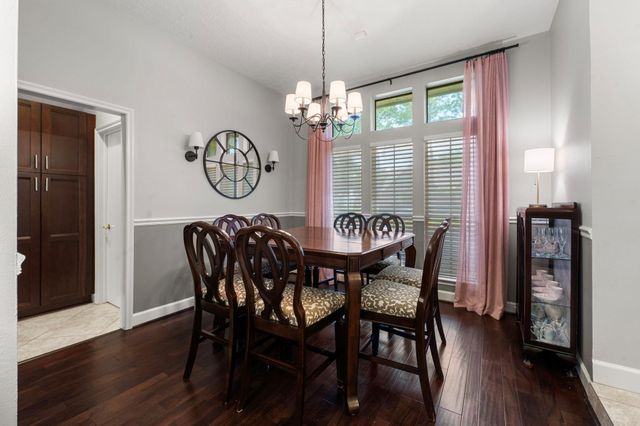 911 Sugardale Court, Sugar Land, TX 77498