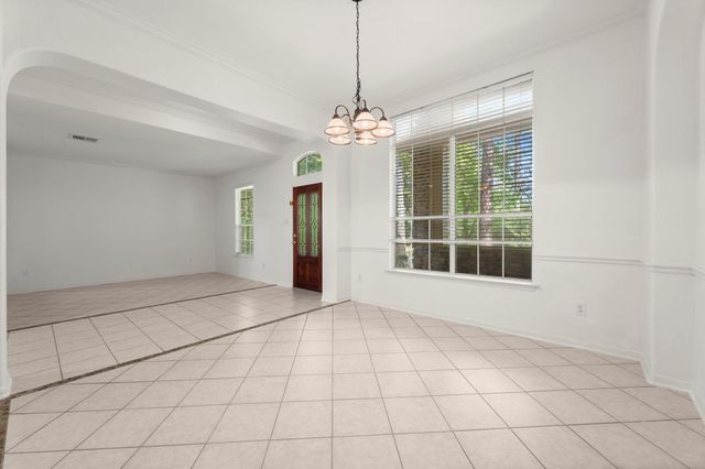 167 N Whistlers Bend Circle, Conroe, TX 77384