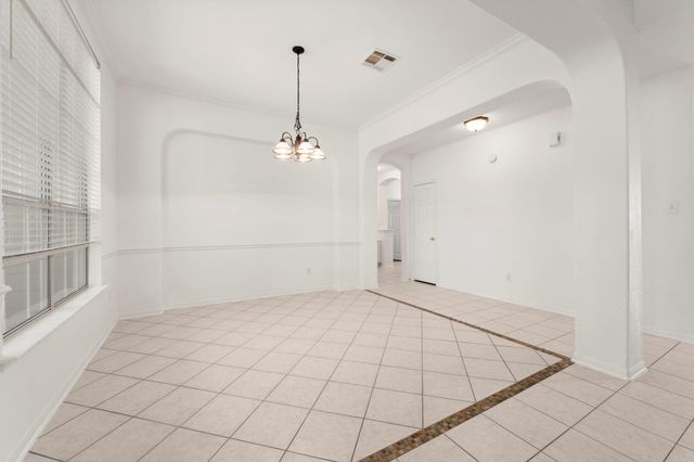 167 N Whistlers Bend Circle, Conroe, TX 77384