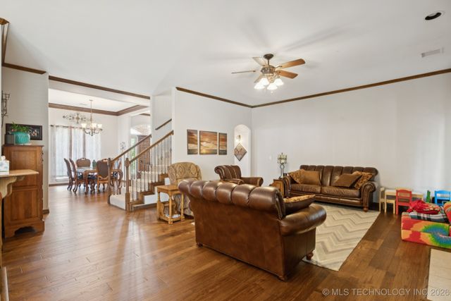 316 E 44th Street, Sand Springs, OK 74063