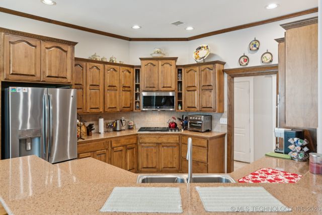 316 E 44th Street, Sand Springs, OK 74063