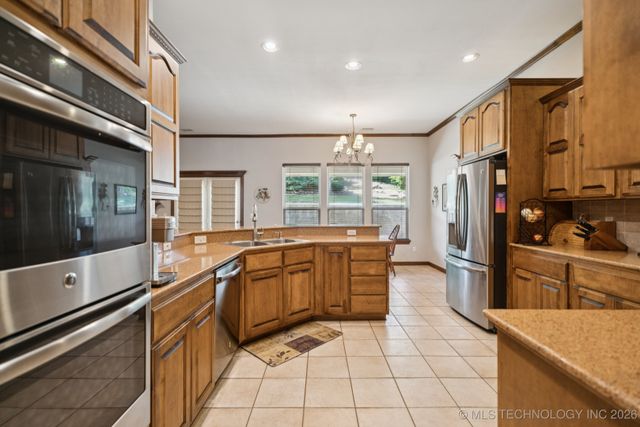 316 E 44th Street, Sand Springs, OK 74063