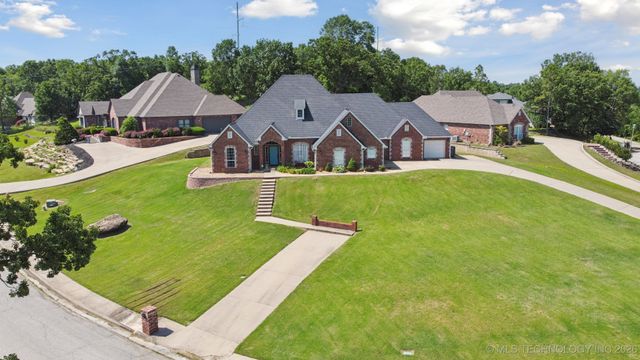 316 E 44th Street, Sand Springs, OK 74063