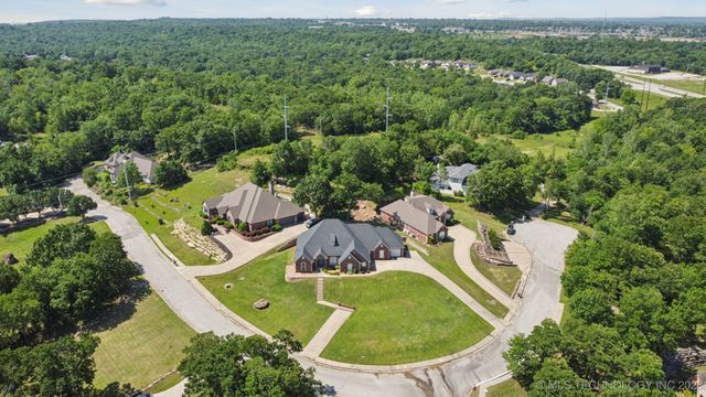 316 E 44th Street, Sand Springs, OK 74063